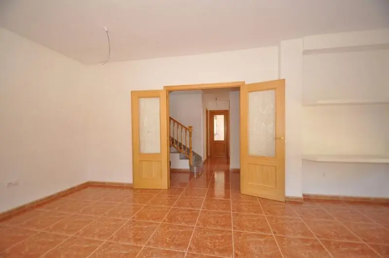 Adosado 4 Dormitorios Pinoso Alicante Nueva Estrenar