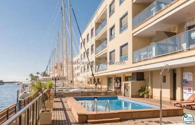 Apartamento en Venta Empuriabrava con Amarre y Alta Rentabilidad
