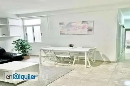 Alquiler Piso Sevilla Centro 4 habitaciones 60m2 Patio Mascotas