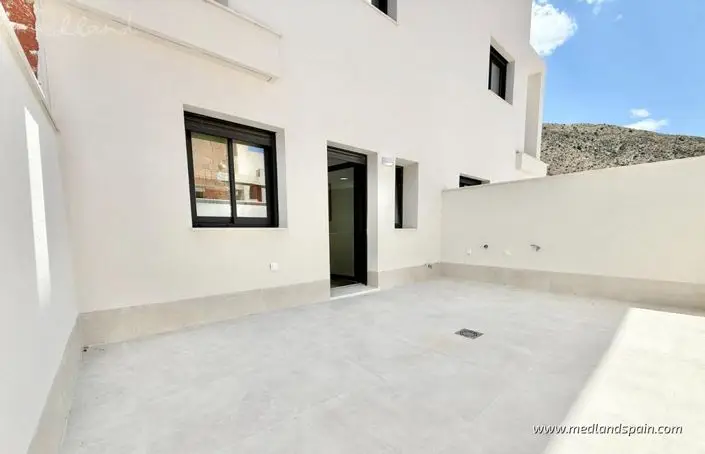 2 Bed Townhouse for sale