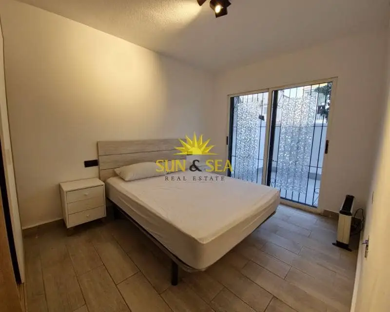 Apartamento en alquiler en Nueva Torrevieja, Torrevieja, Alicante