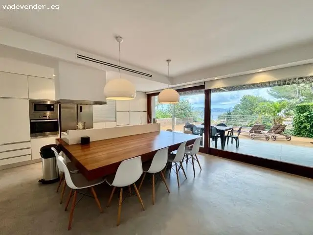 Chalet con Piscina y Vistas al Mar en Alcudia