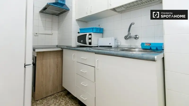Apartamento 5 dormitorios 2 baños Granada Alquiler Spotahome