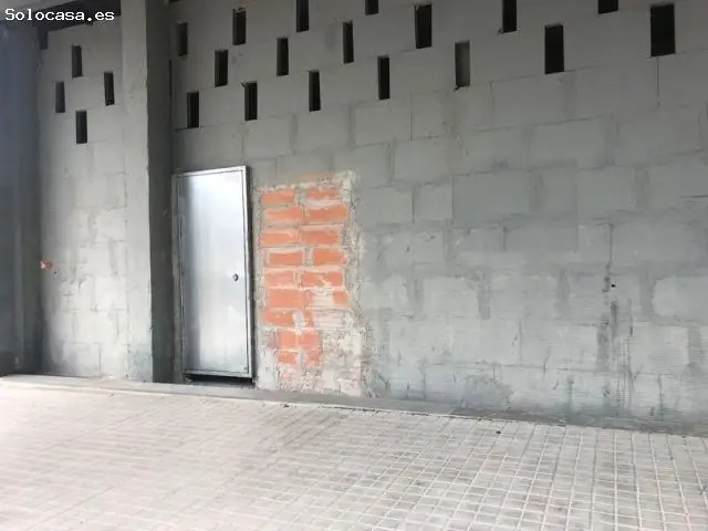 Local Comercial en Vilanova Centro Cerca de la Playa