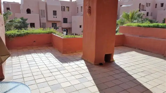 Apartamento en Venta 2 Dormitorios 2 Baños Cerca del Mar