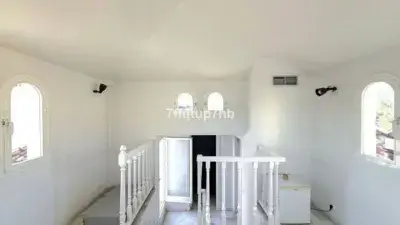 Casa Adosada en Marbella Primera Linea de Playa 6 Dormitorios